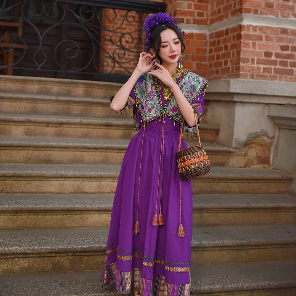 

Ethnic Minority Zhuang Clothing Ancient Style Fashion Set for Travel Photography in Guilin Dali Lijiang And Fenghuang Anci...