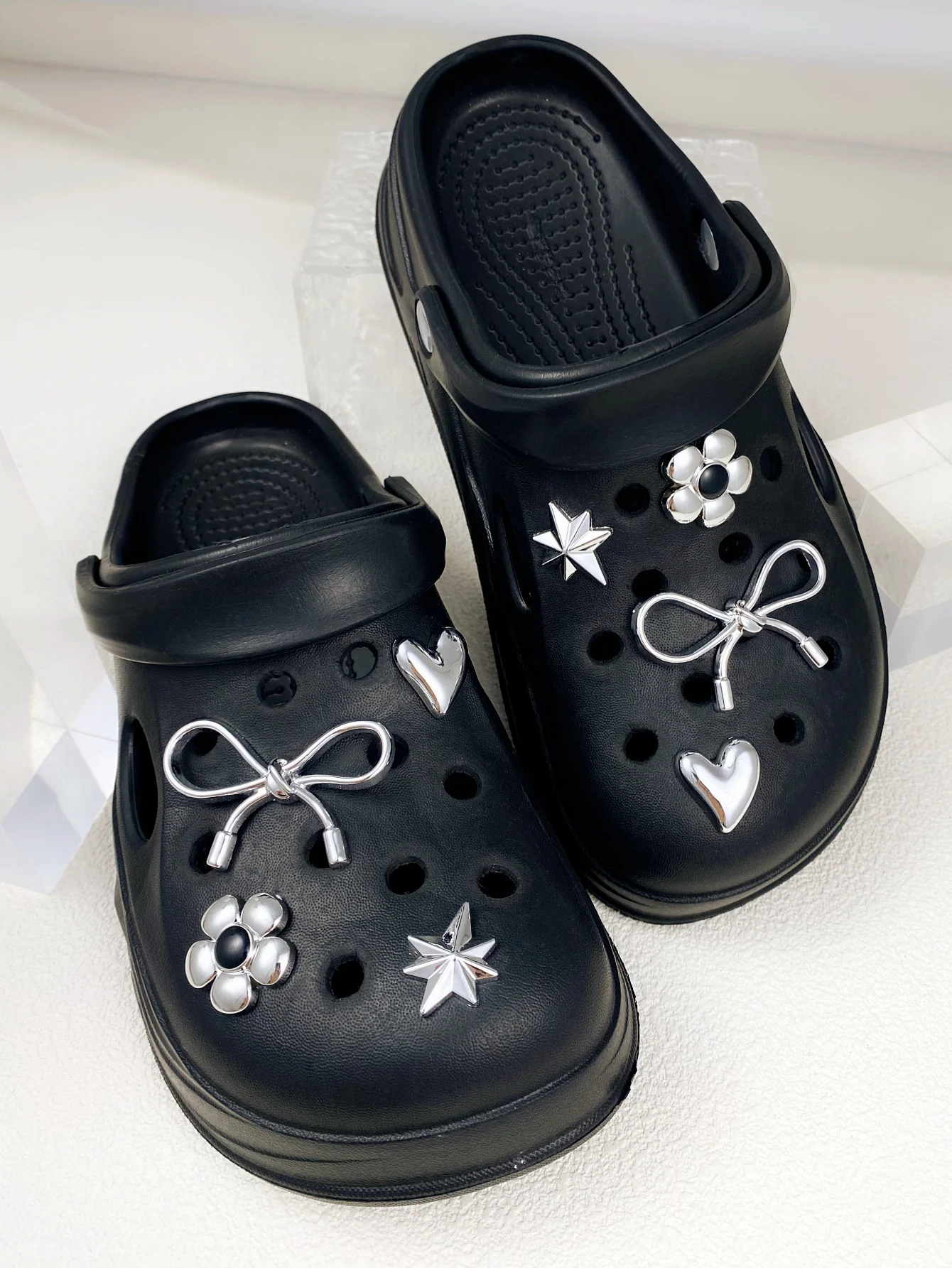 8 pieces of fashion electroplating silver bow hypotenuse love five petals DIY accessories, apply to the hole hole shoes, sandals