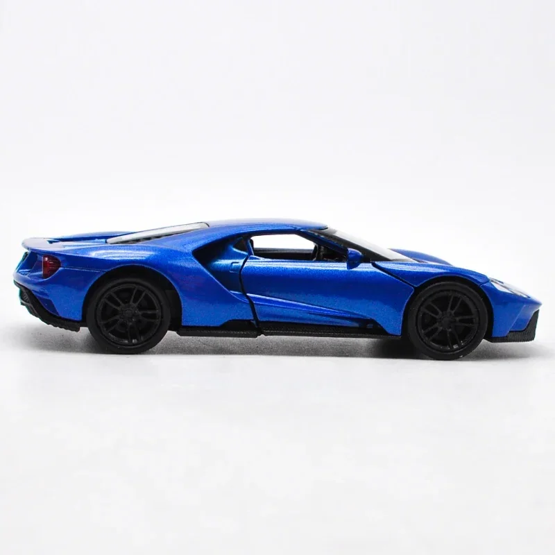 WELLY-coche deportivo de aleación modelo Ford GT, vehículo de juguete de Metal fundido a presión de alta simulación, colección de modelos de coches, regalo para niños, 1:36, 2017