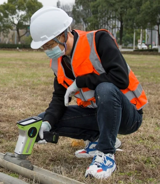 CE Certificated High Reliability ATOM 800 Ore Detector Handheld XRF Analyzer For Metal and Mineral SDD Detector