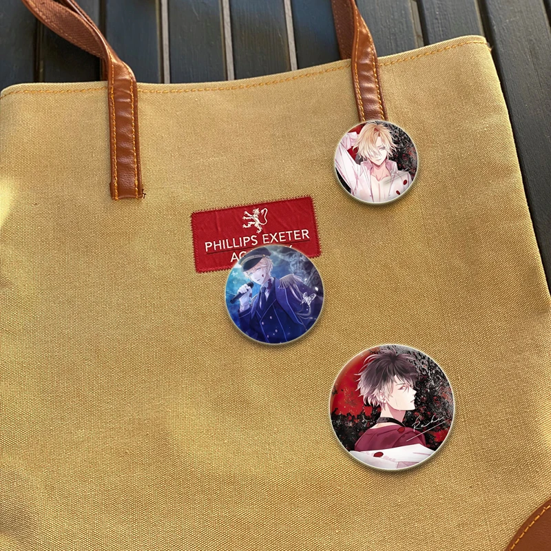 32/44/58mm Animation DIABOLIK LOVERS Reiji Ayato Laito Kanato Badge Sakamaki Shu Icons On The Backpack Badge Brooch