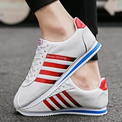 Men's Sneakers 2023 New Lightweight Men Vulcanized Shoes Anti-skid Breathable Male Trend Casual Shoes Fashion Men's Sports Shoes
