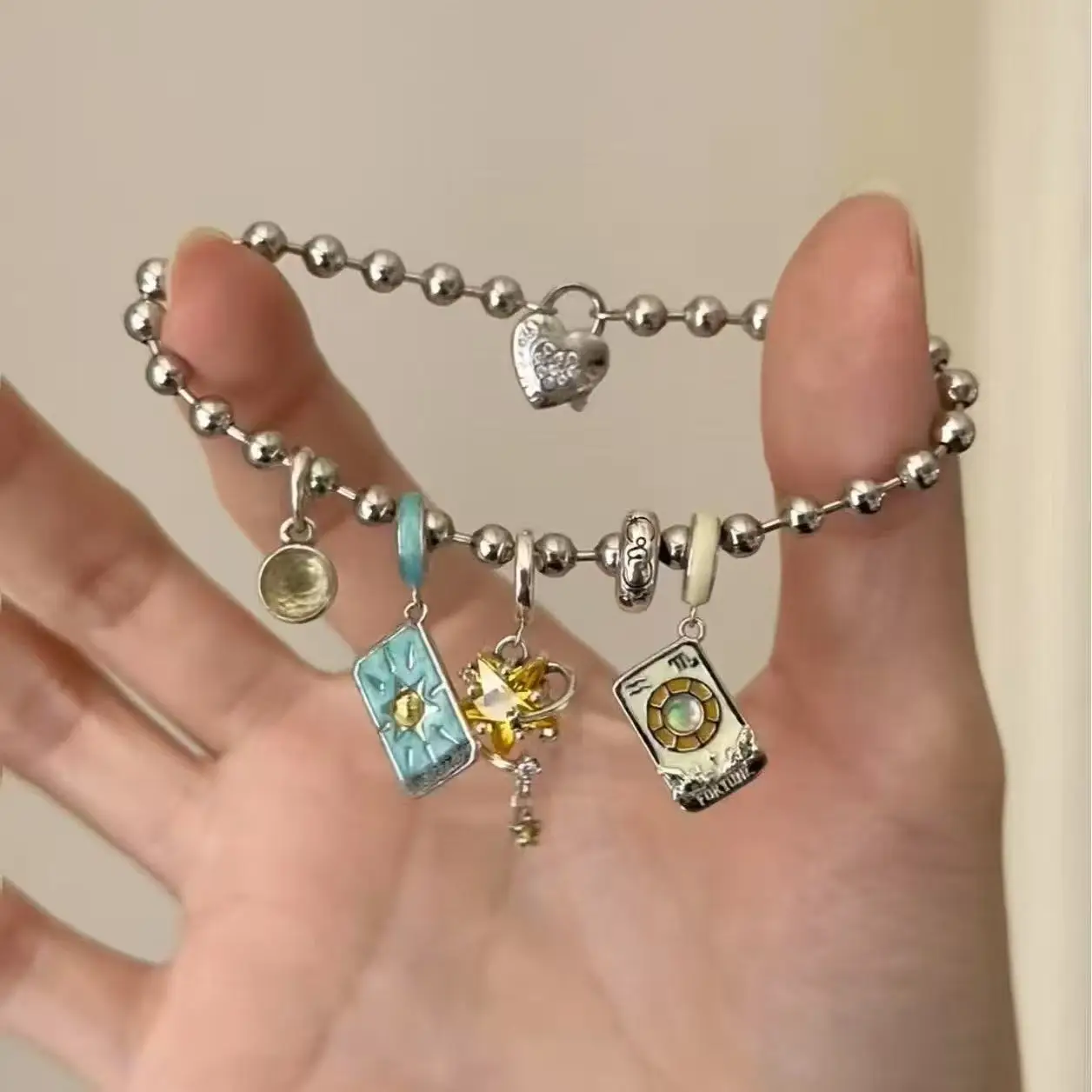 Women‘s Bracelet, Tarot Card Pendant Bracelet, Vintage 2025
