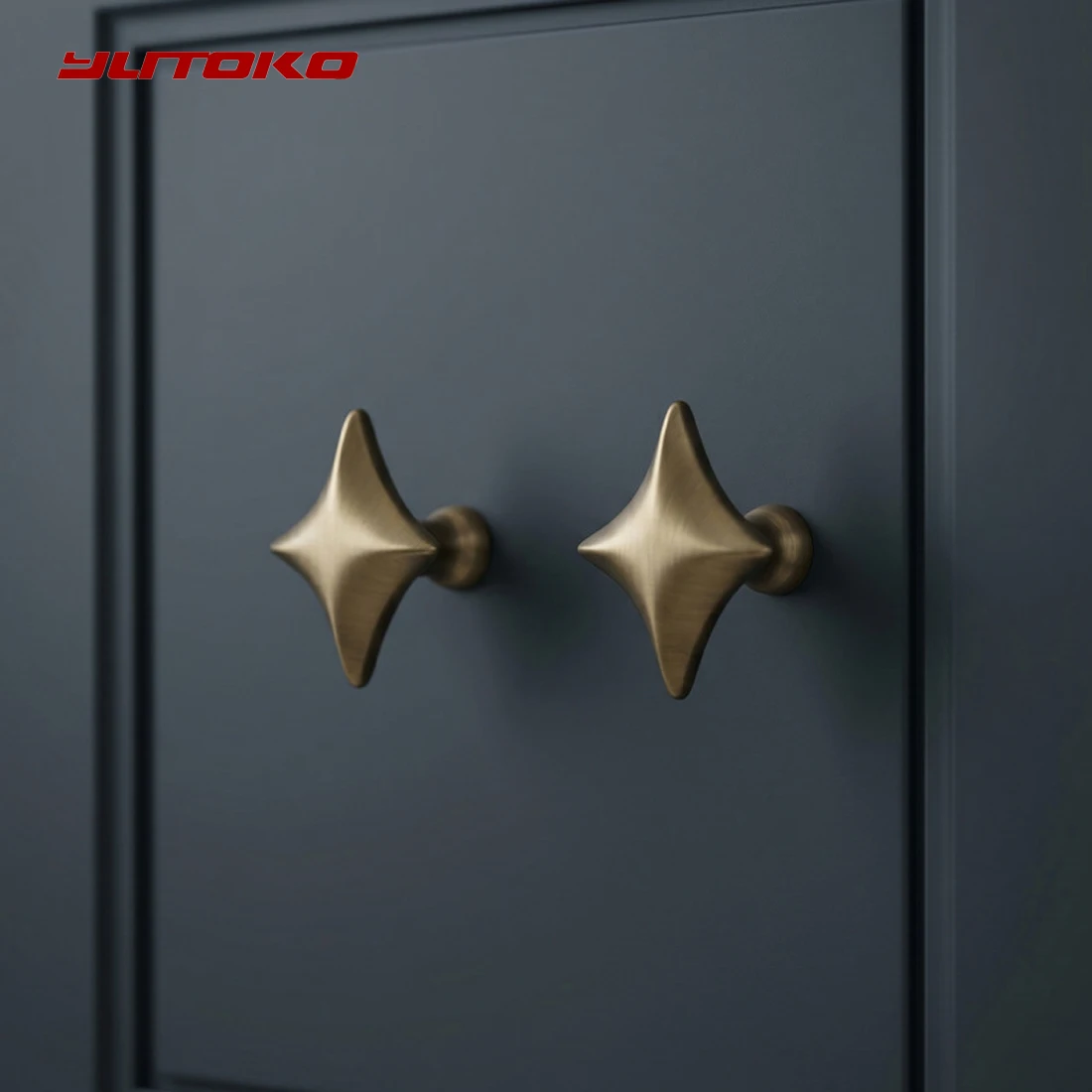 YUTOKO Creative Zinc Alloy Cabinet Knobs French TV Cabinet Handles Medieval Style Wardrobe Knobs Personalized Drawers Handles