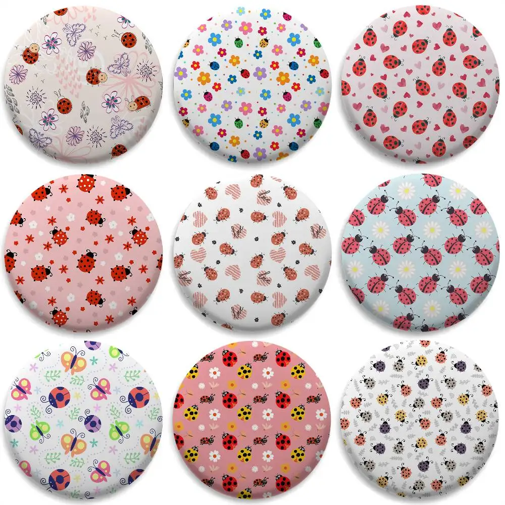 

Cute Ladybug Wildflower Pattern Badges Round Exquisite Badge Brooches Creative Pins For Clothes Hat Backpack Gift Accessories