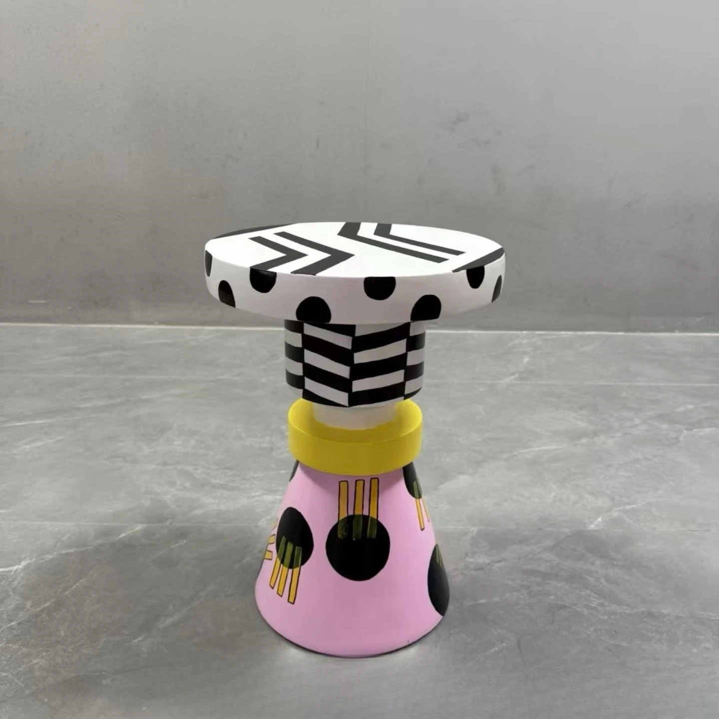 Dopamine cartoon stool designer painted coffee table living room sofa art edge table glass fiber Internet celebrity fashion