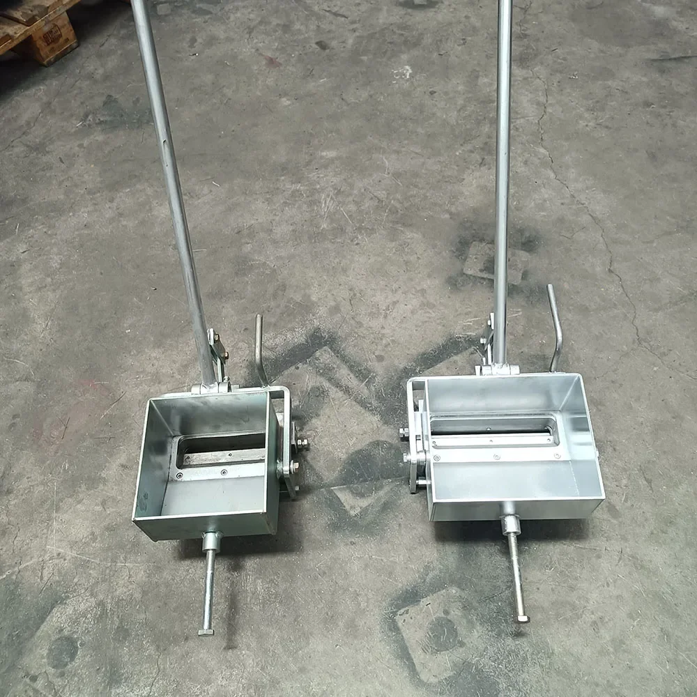 Thermoplastic road line marking shoes marking machine hopper for road parking mark