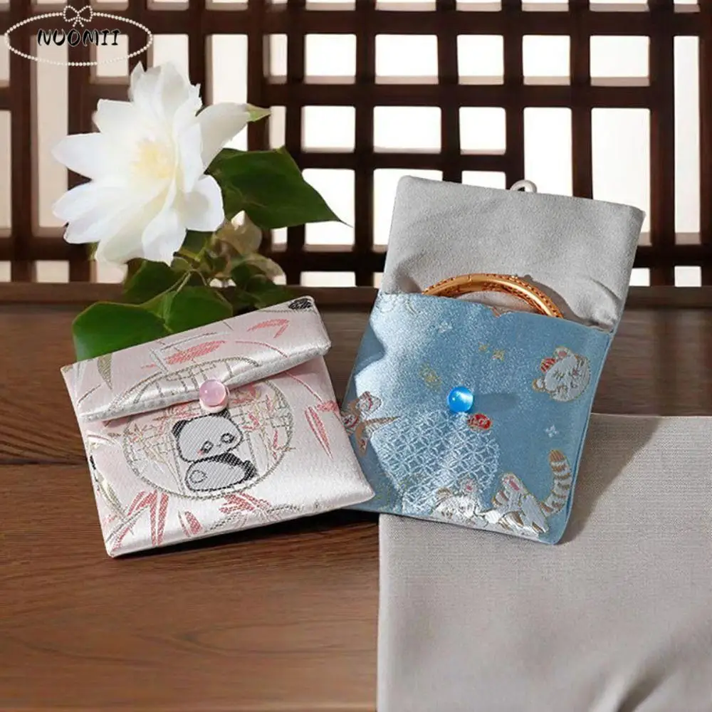 

Embroidered Flowers Jewelry Packing Bag Chinese Style Bracelet Earrings Storage Case Rings Necklace Organizer Jewelry Holder