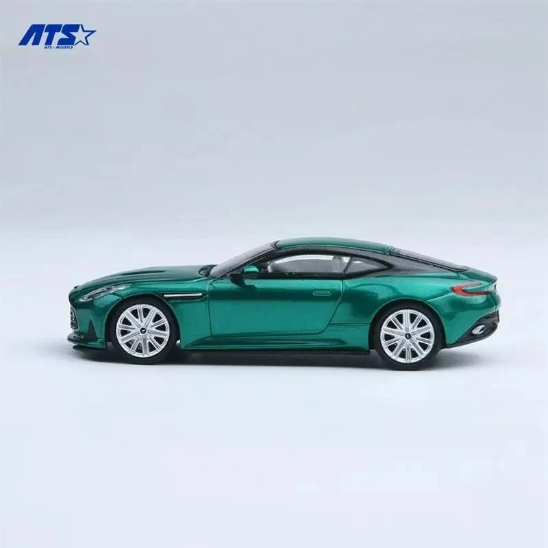 

Модель автомобиля ATS 1:64 DB12, зеленый металлик, коллекционная миниатюра из литого металла