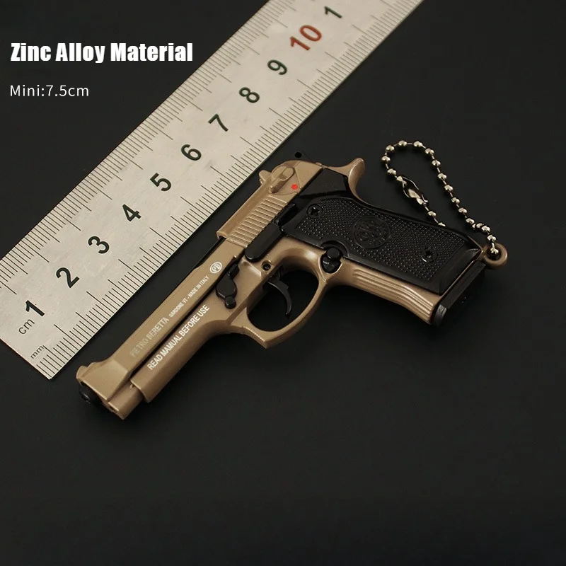New PUBG Metal Gun Model 1:3 Beretta M92A1 Model Key Chain Alloy Pistol Pendant Decoration Crafts Figurines & Miniatures for Men