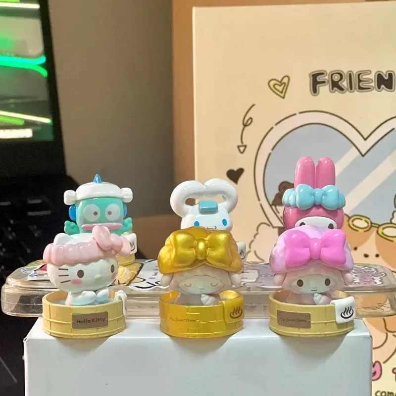 Sanrio Família Figurine Toy Doll, Cinnamoroll, Kuromi, Olá Kitty, Pompom Pochacco, Purin, Gudetama, Hot Spring Series, Presente, Novo