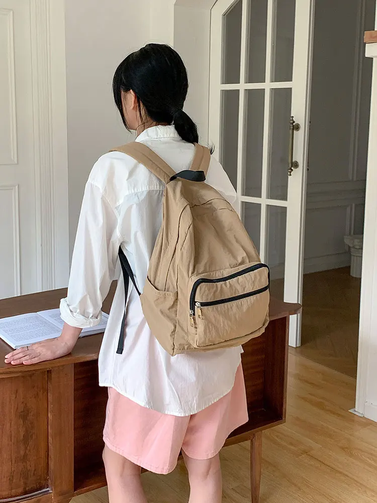 Causal Women‘s Backpack Preppy Style Nylon Women Backpack Niche Design College School Backpack for Women Travel Girls Daypack