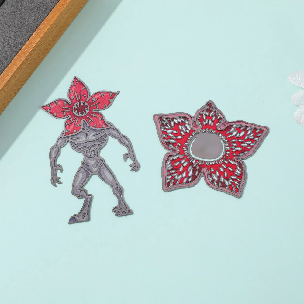Demogorgon&Flower shaped horror gothic metal bookmarks/book clips, provide durable page markers for science fiction fans.