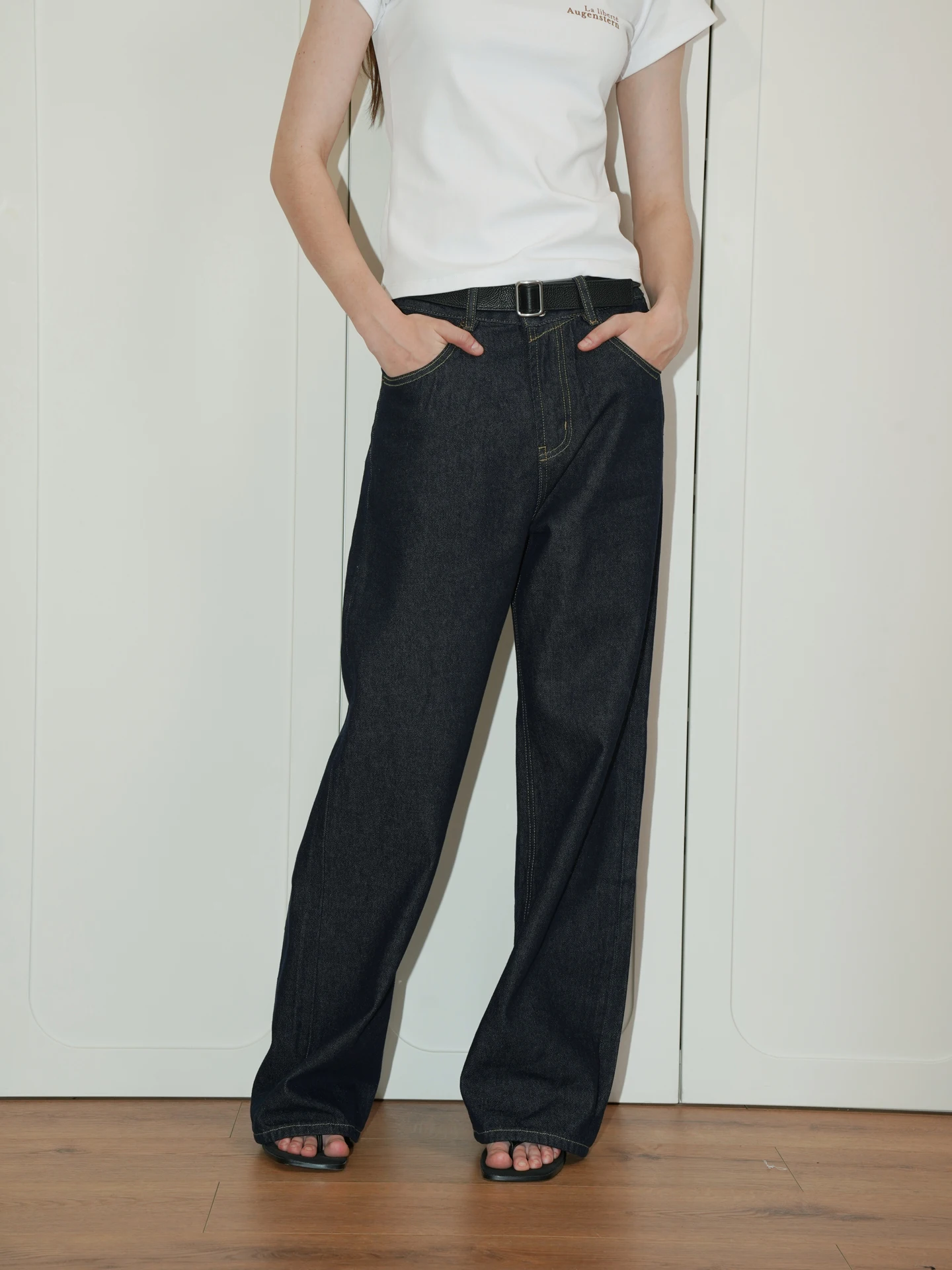 

UNNNSAD Early Spring New Straight Leg Original Color Loose Jeans Indigo Blue Casual mid Waist Pants Women's Denim Jeans