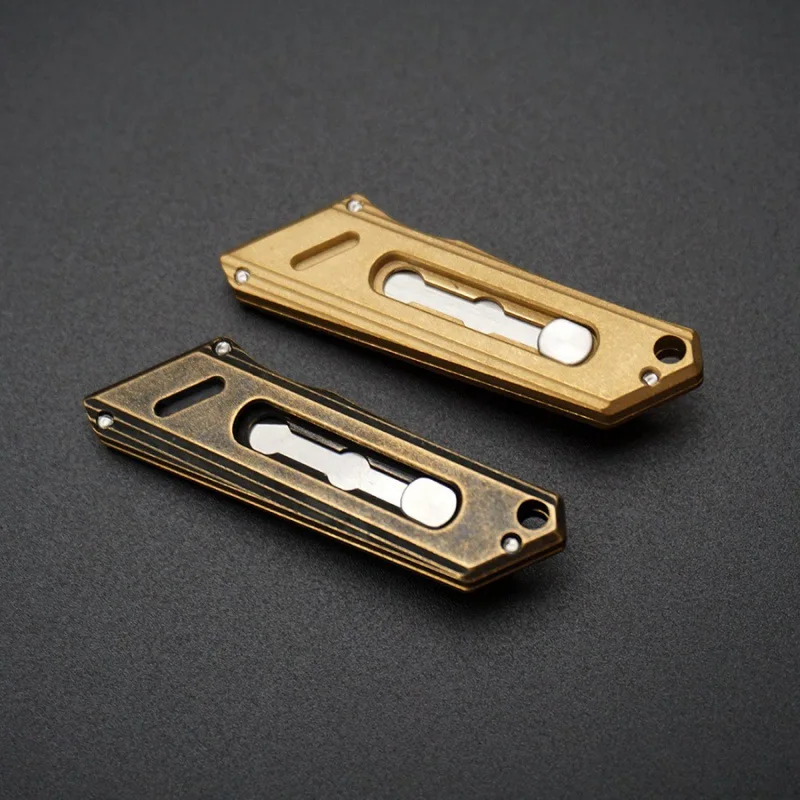 Brass Mini Knife Portable Keycahin Pocket Push Knife Outdoor Self Defense EDC Tool Portable Open Box Express Replace Blades