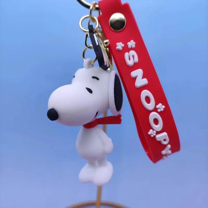 Snoopy cute doll mobile phone keychain pendant silicone car backpack couple key ring bag pendant creative keychain