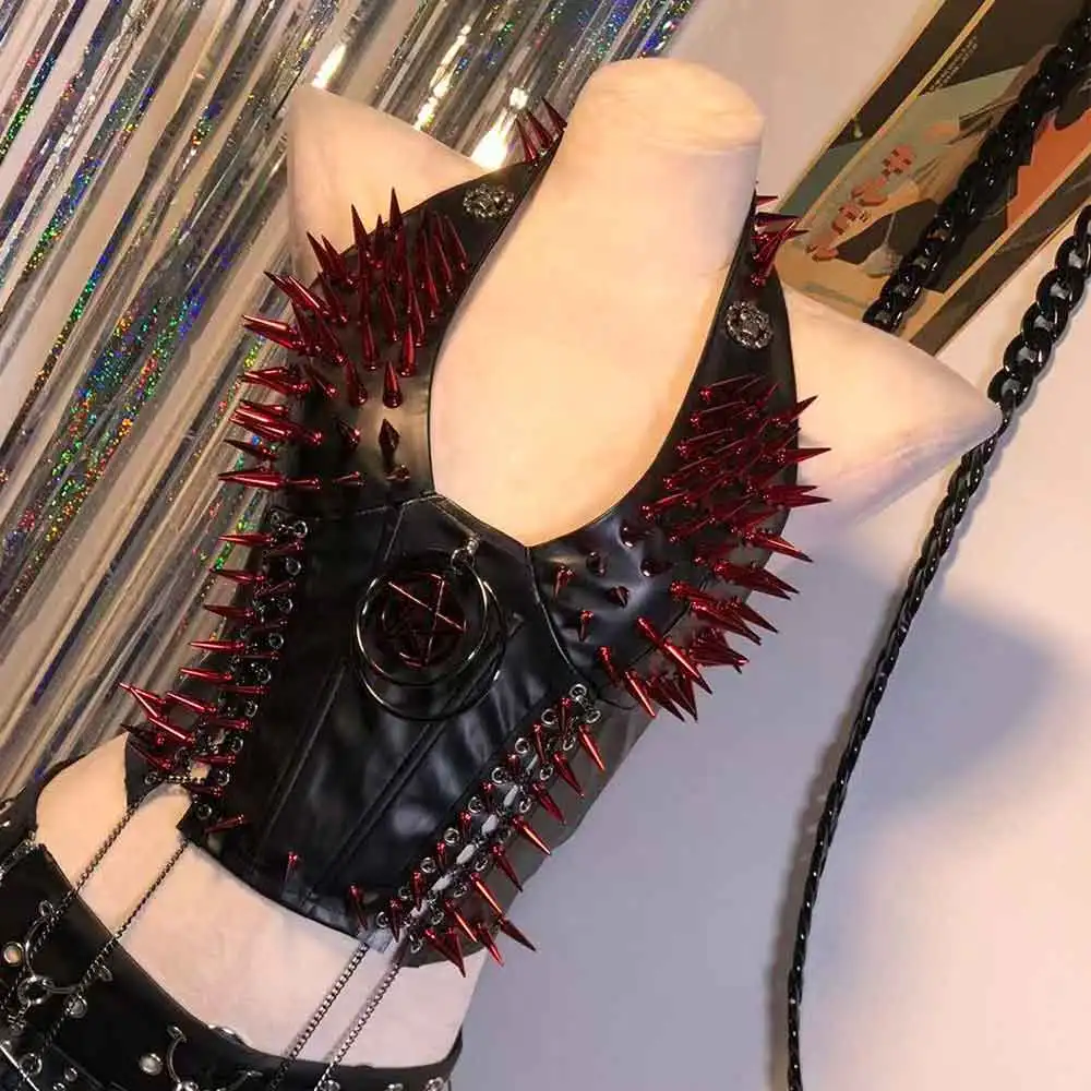 

Панк-рок Эко-подросток Череп с шипами и заклепками Y2K Майки Топы Готические DIY Ручная работа 90-х Гранж Кибер Эмо Гот Поммербанды Фея Электронные девушки