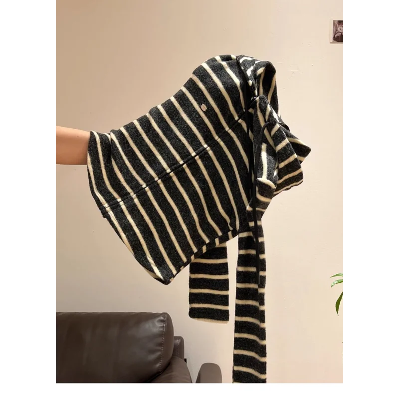 مخطط بأكمام طويلة مقنعين محبوك قاع قميص سستة البلوز سترة للنساء 2025 الخريف والشتاء سترة ضئيلة