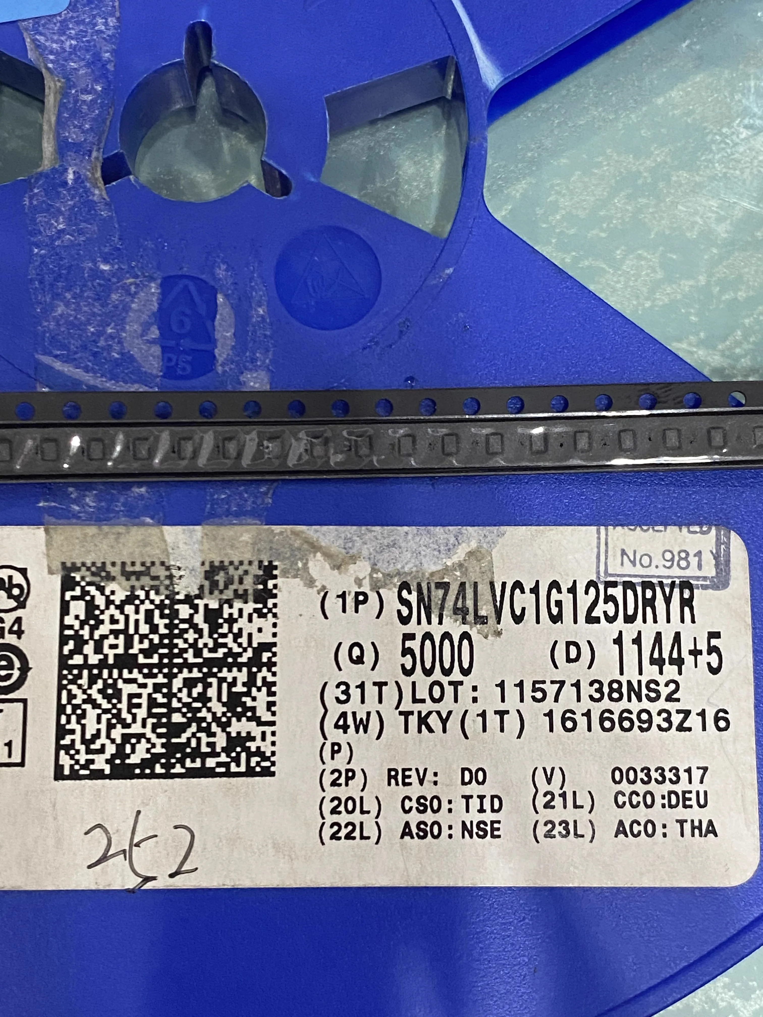 

50 шт. Совершенно новый оригинальный SN74LVC1G125DRYR SON6 11+