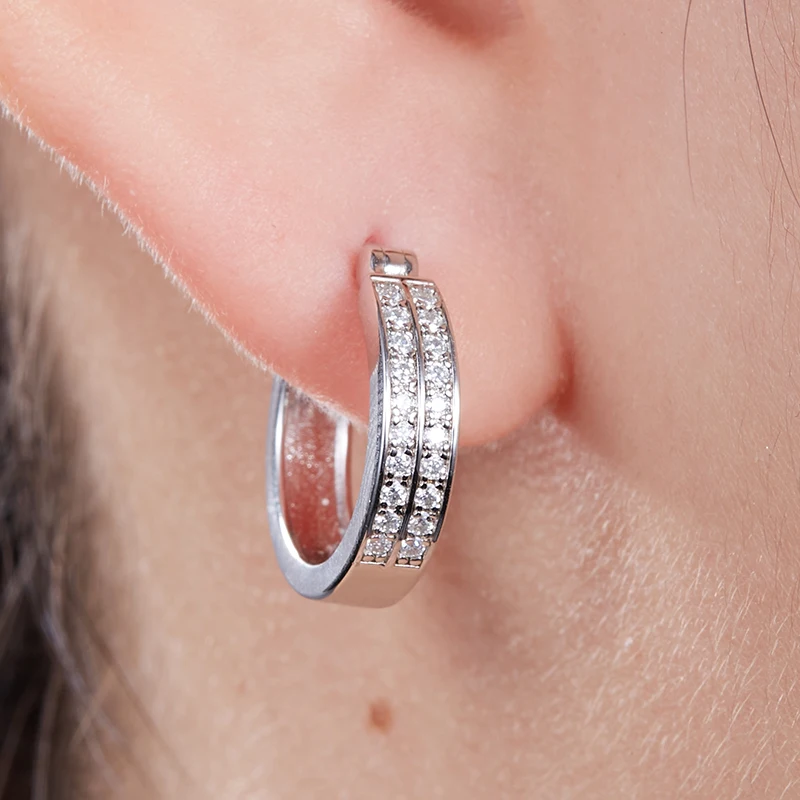

Simple S925 Sterling Silver Top Grade D Color Full Moissanite Earrings New Trendy Good Quality Women's Hot Fashion Jewelry Gifts