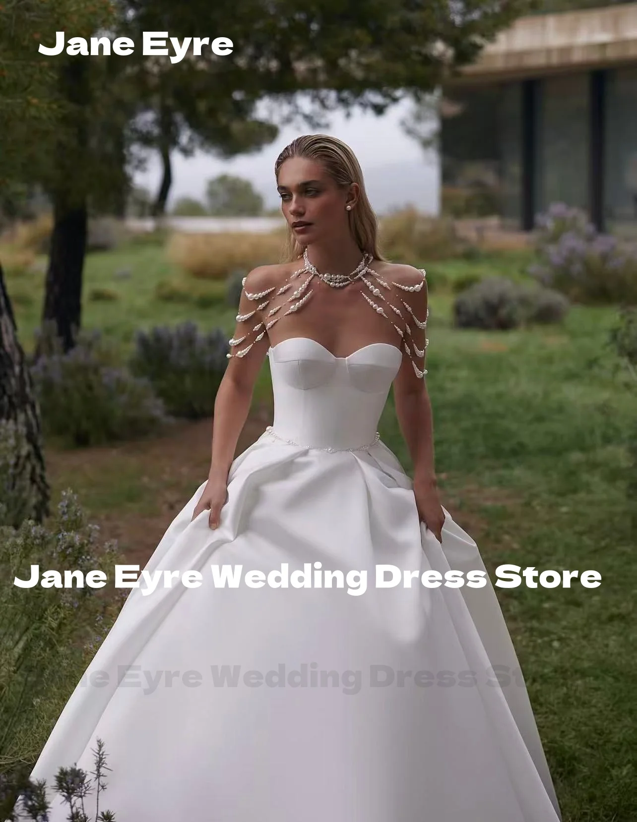 Jane Eyre Neckholder-Perlen-Brautkleid, trägerlos, mit Falten, Braut-Abschlussballkleid, ärmellos, bodenlang, elegantes Brautkleid, individuell gestaltet