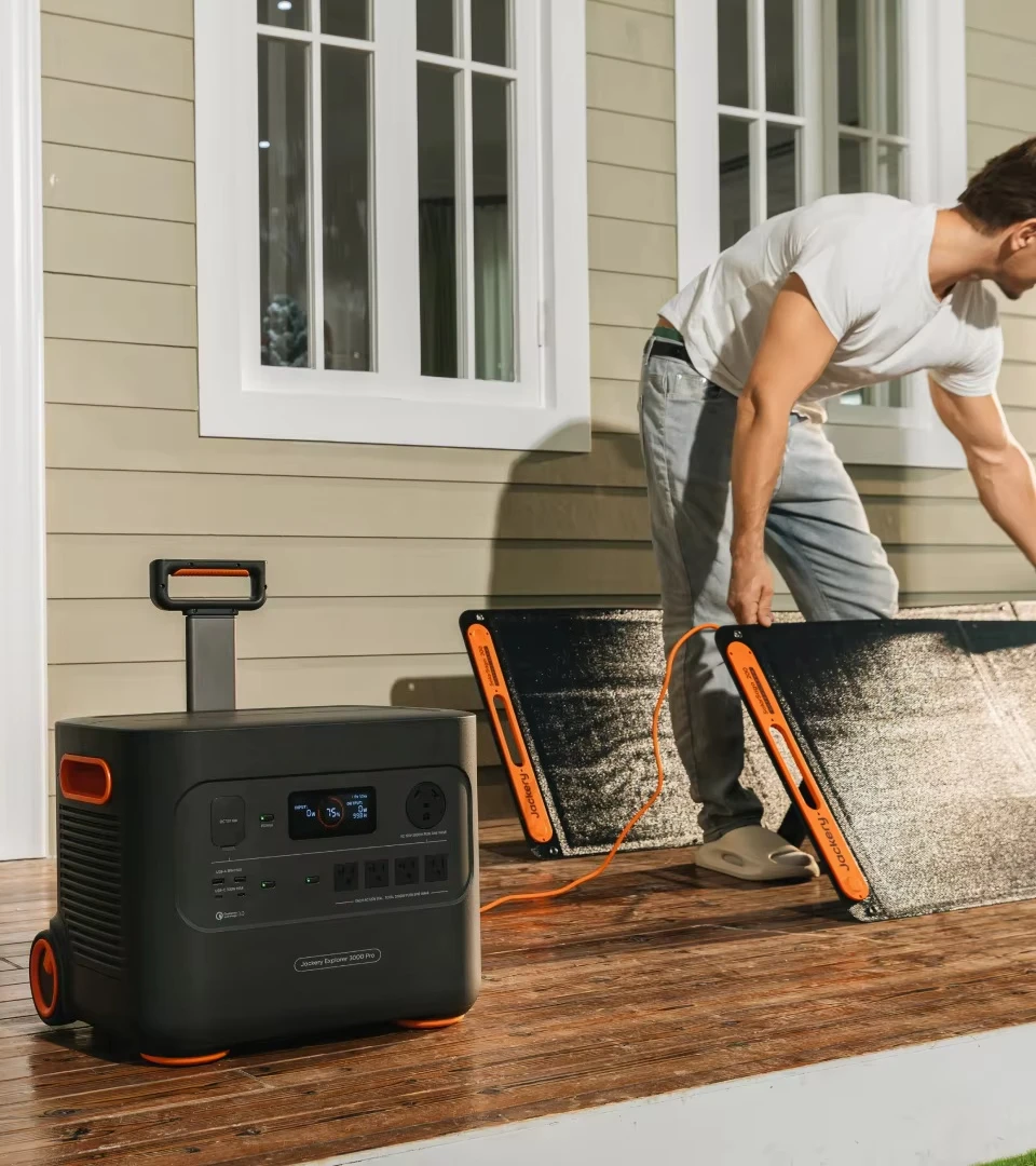 3000 Professional Portable Solar Panel Generator Set 200 Watts Pure Sine Wave 3024Wh Capacity Lithium Ion Home