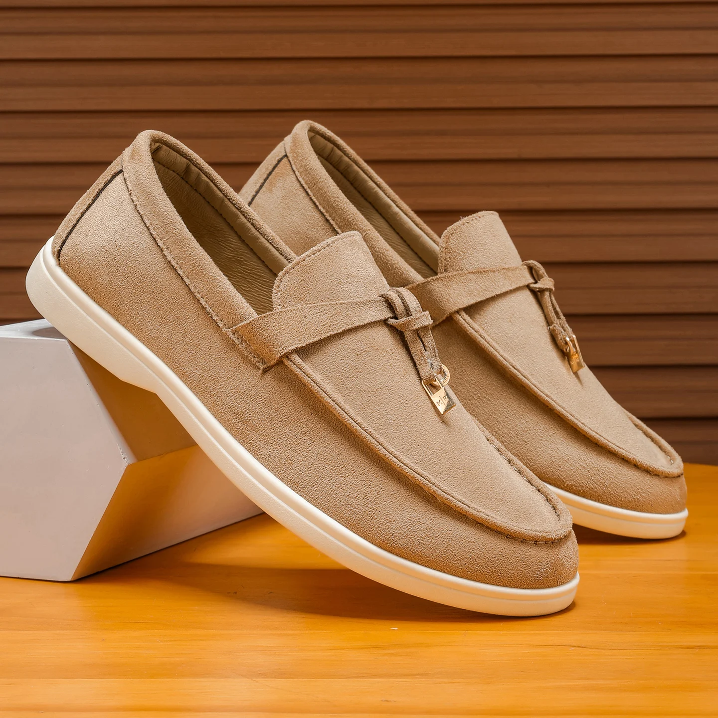 

Fashion Wear-resistant Men's Casual Shoes Breathable Man Loafers Soft Lazy Shoes Non-slip Driving Shoes Outdoor Walking Sneakers