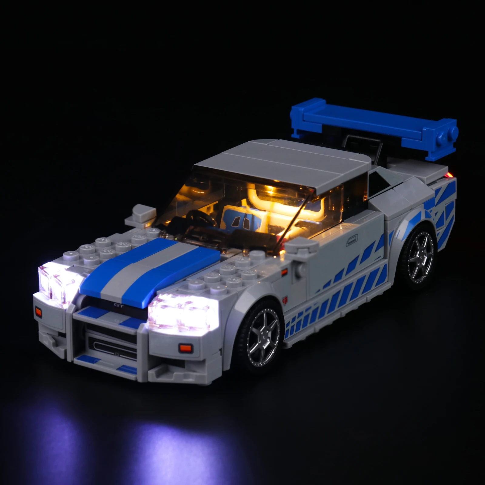 Lazishi LED Light For 76917 Fast 2 Furious Nissan Skyline GT-R Lighting DIY Toys Only Lamp+Battery Box (Not Include the Model)