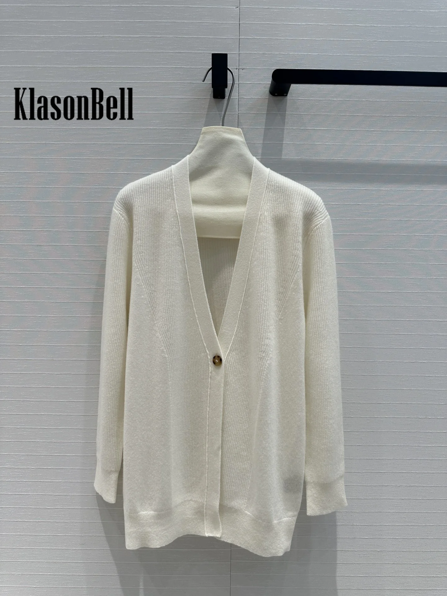 7.11 KlasonBell Women Classic V-Neck Cashmere Knit Single Button Cardigan Soft Comfortable Mid-Length Long Sleeve Outerwear