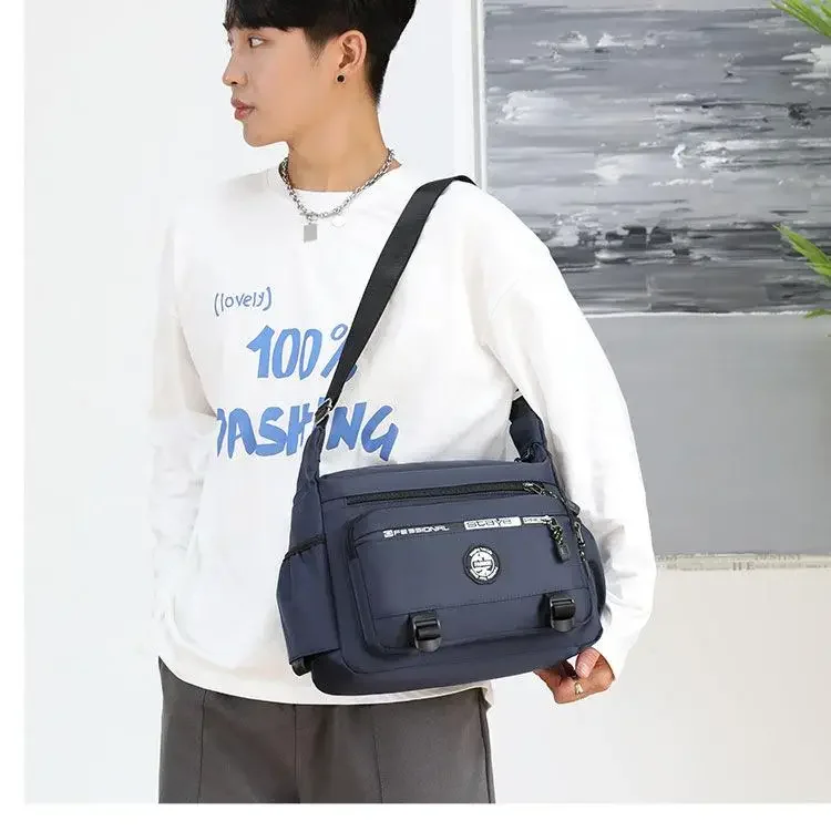 Wasserdichte Nylon-Umhängetasche für Herren – kompakte Sling-Crossbody-Schultertasche für Arbeitsweg und Reisen – Detail 4