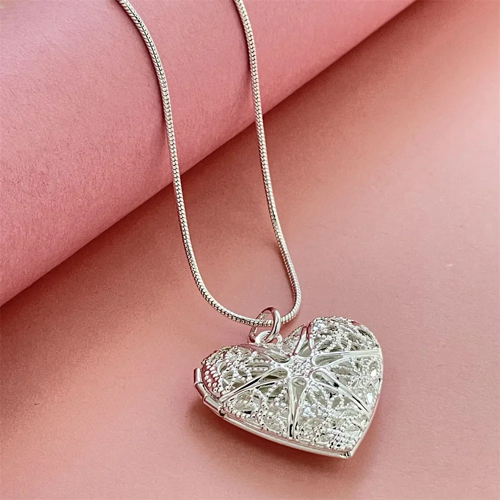 925 Silver Necklace Hollow Heart-Shaped Small Photo Frame Pendant, Suitable For Women's Daily Wear