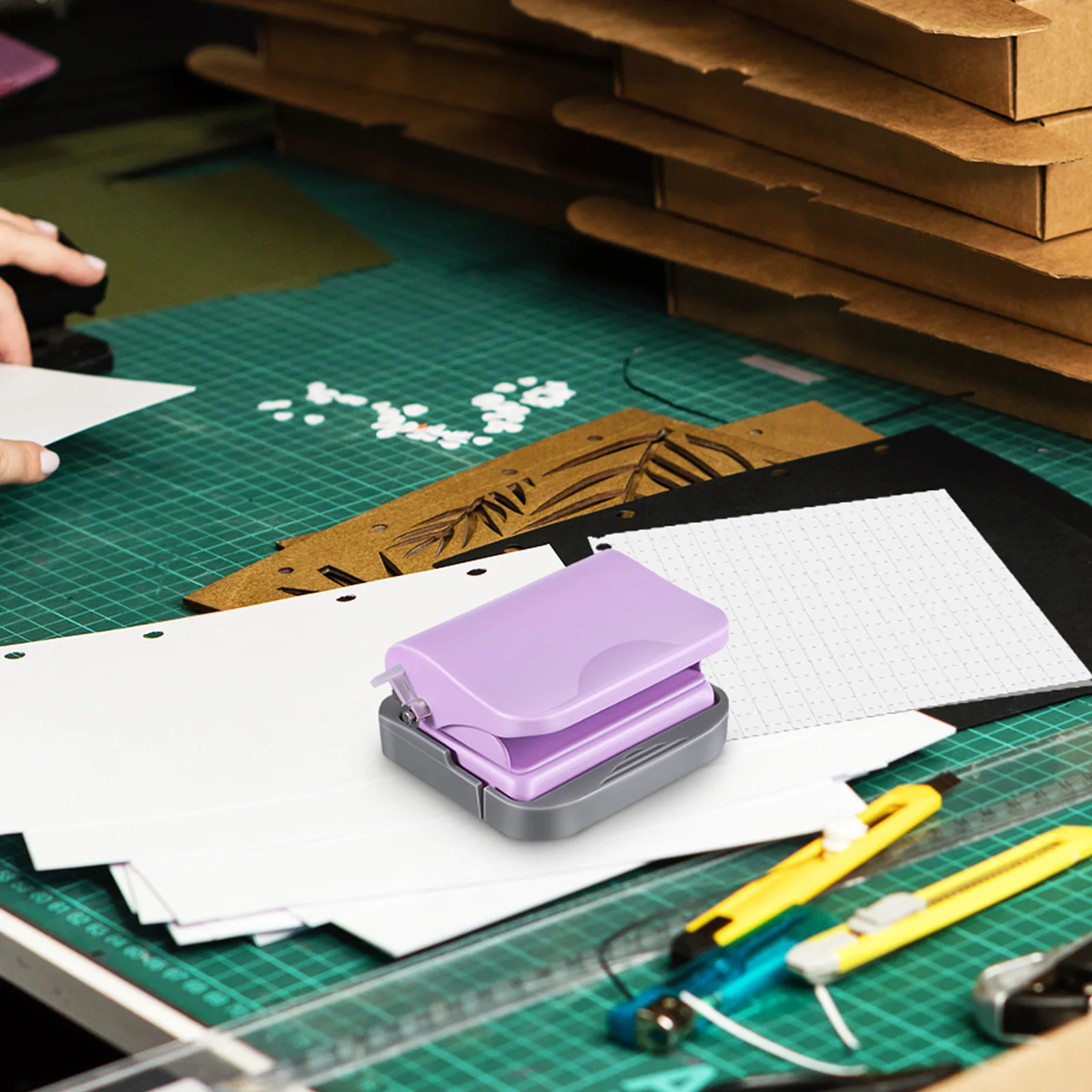 

6 Hole Loose-leaf Paper Puncher Compact Mini Binder Spiral Notebook Grommet Purple Round Hand Punch for Classroom Office Use