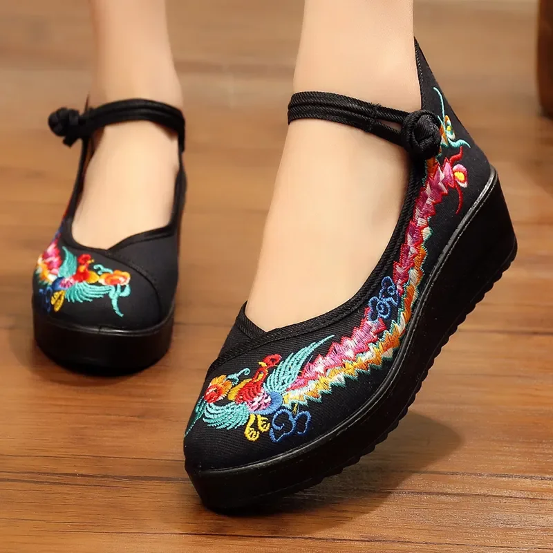 Women Fashion Round Toe Height Increased Chinese Embroidery Anti Skid Shoes Lady Casual Sweet Cute Retro Dance Shoes Zapato A233