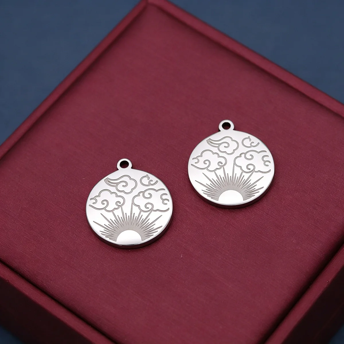 Breloques rondes en forme de nuage et de soleil levant, 2 pièces, adaptées aux porte-clés tendance, colliers, fabrication de bijoux, fournitures en acier inoxydable