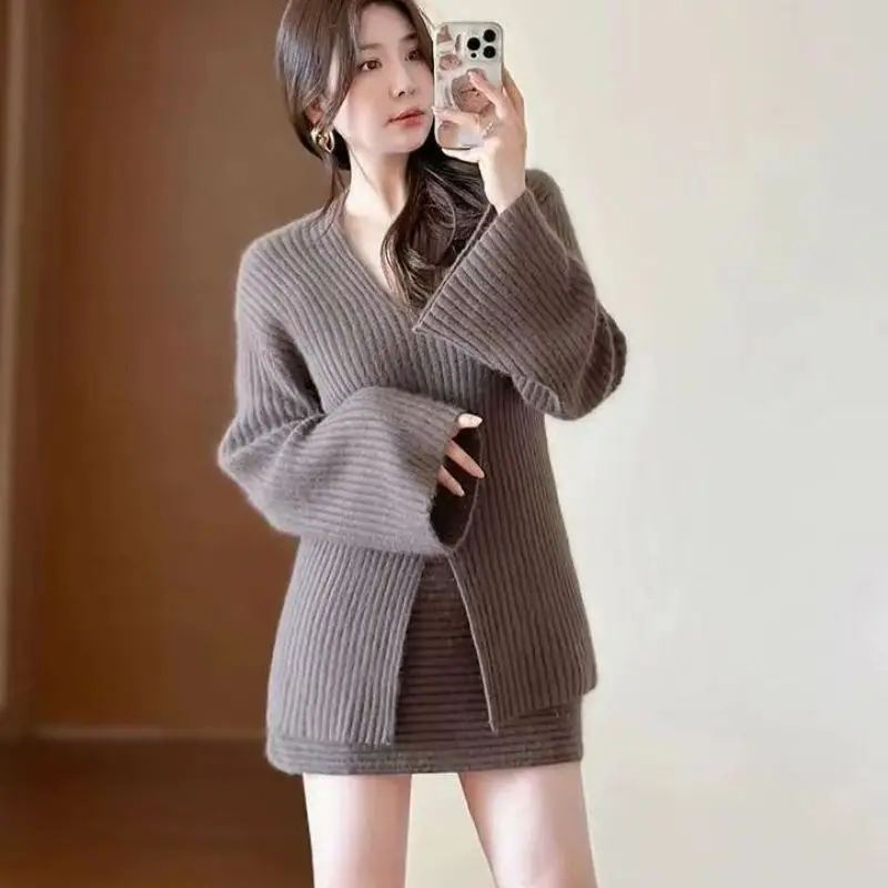 Autumn Winter Two Piece Suit For Women's Salt Style Wear with Royal Sister Feel Loose Small Fragrant Sweater Half Skirt Sets
