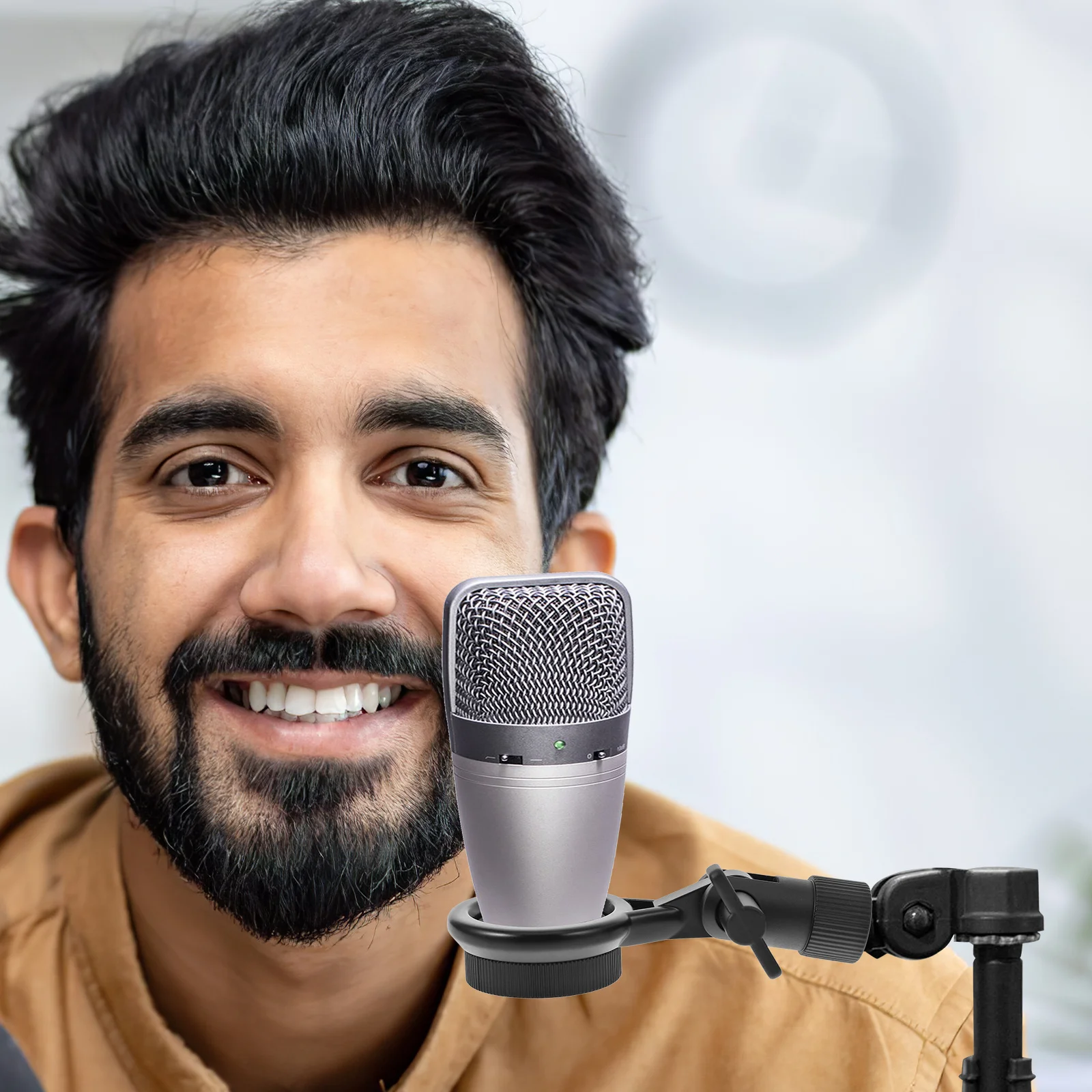 حامل ميكروفون ثابت للصدمات مضاد للاهتزاز لغناء الاستوديو، دعامة معدنية شديدة التحمل، حامل مشبك ميكروفون عالمي آمن