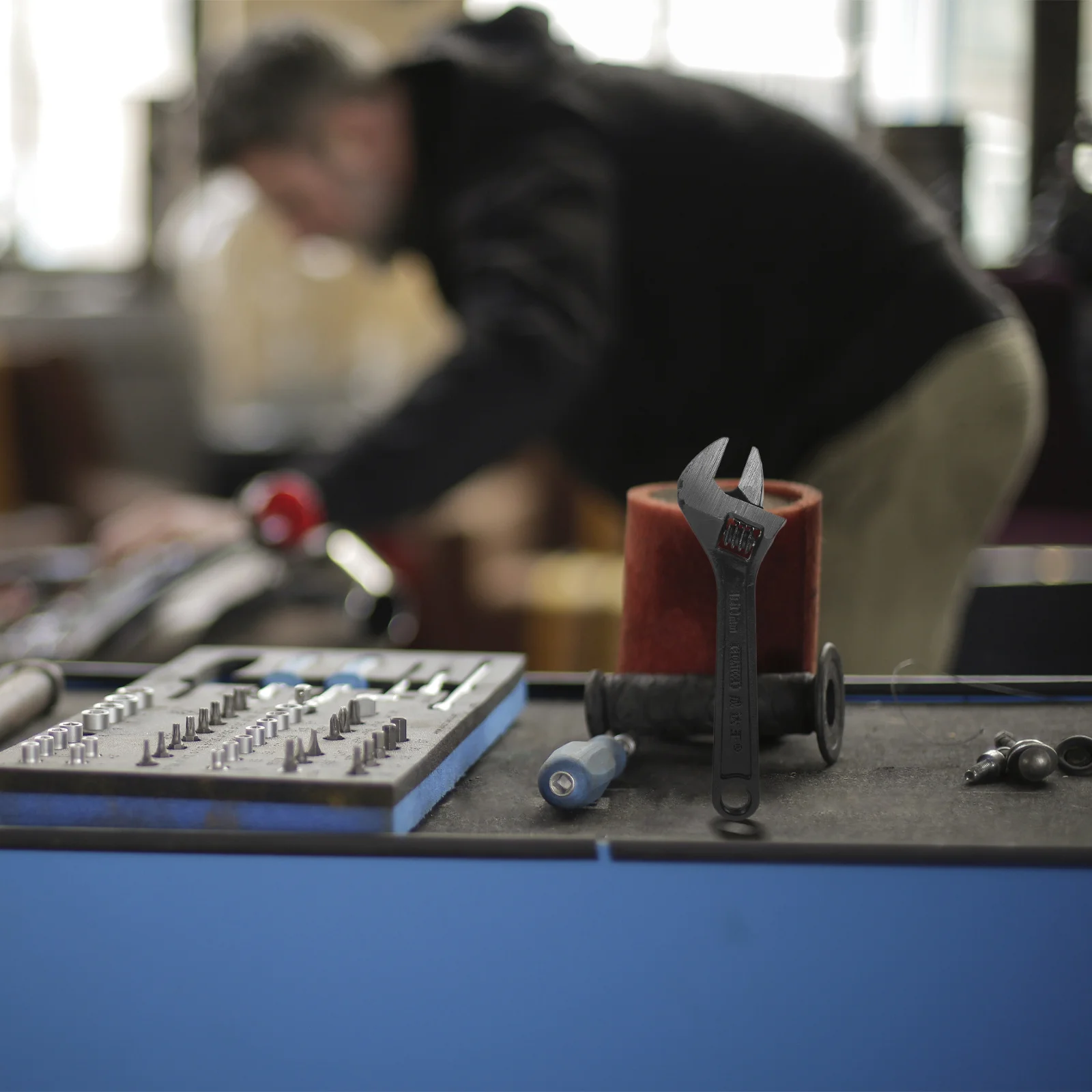 

1Pcs Sturdy Adjustable Wrench Multi-Function Large Opening Universal Anti-Slip Wear-Resistant Home Repairing