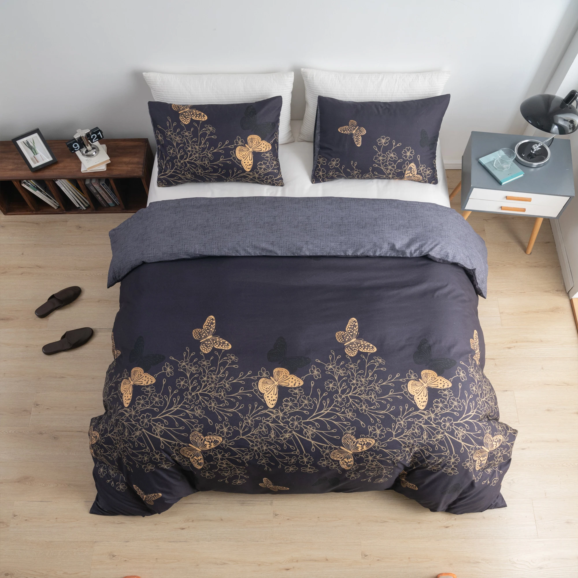Thickened Brushed Butterfly Print Duvet Cover Three-Piece Set, Available in Multiple Colors (2 Pillowcases + 1 Duvet Cover) Polyester Fiber Butterfly Pattern Printed Bedspread Three-Piece Set, Ultra-Soft and Comfortable Polyester Breathable Bedding Duvet Set, Suitable for Bedrooms and Guest Rooms (Bedspread + Pillowcases, Without Quilt and Pillow Core) Zippered Duvet Cover + Pocket Pillowcase