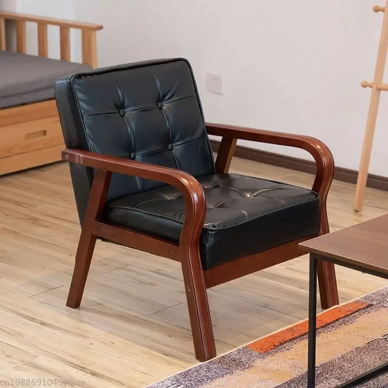 노르딕 원목 가죽 아트 소파 소형 아파트 3인용 거실 임대방 곡선형 나무 팔걸이 레트로 소파 가구