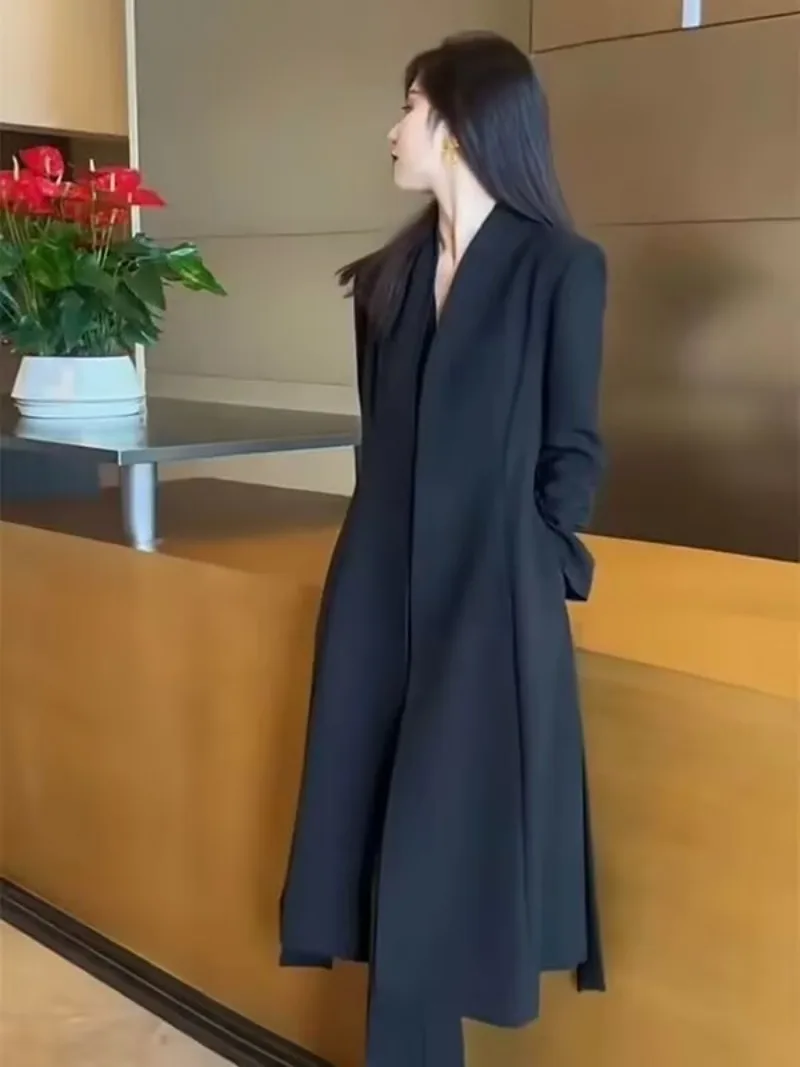 High-Quality Women's Clothing Spring 2026 New Temperament Fashionable Solid Color Clean Version Trench Coat Black Windbreaker - view 4