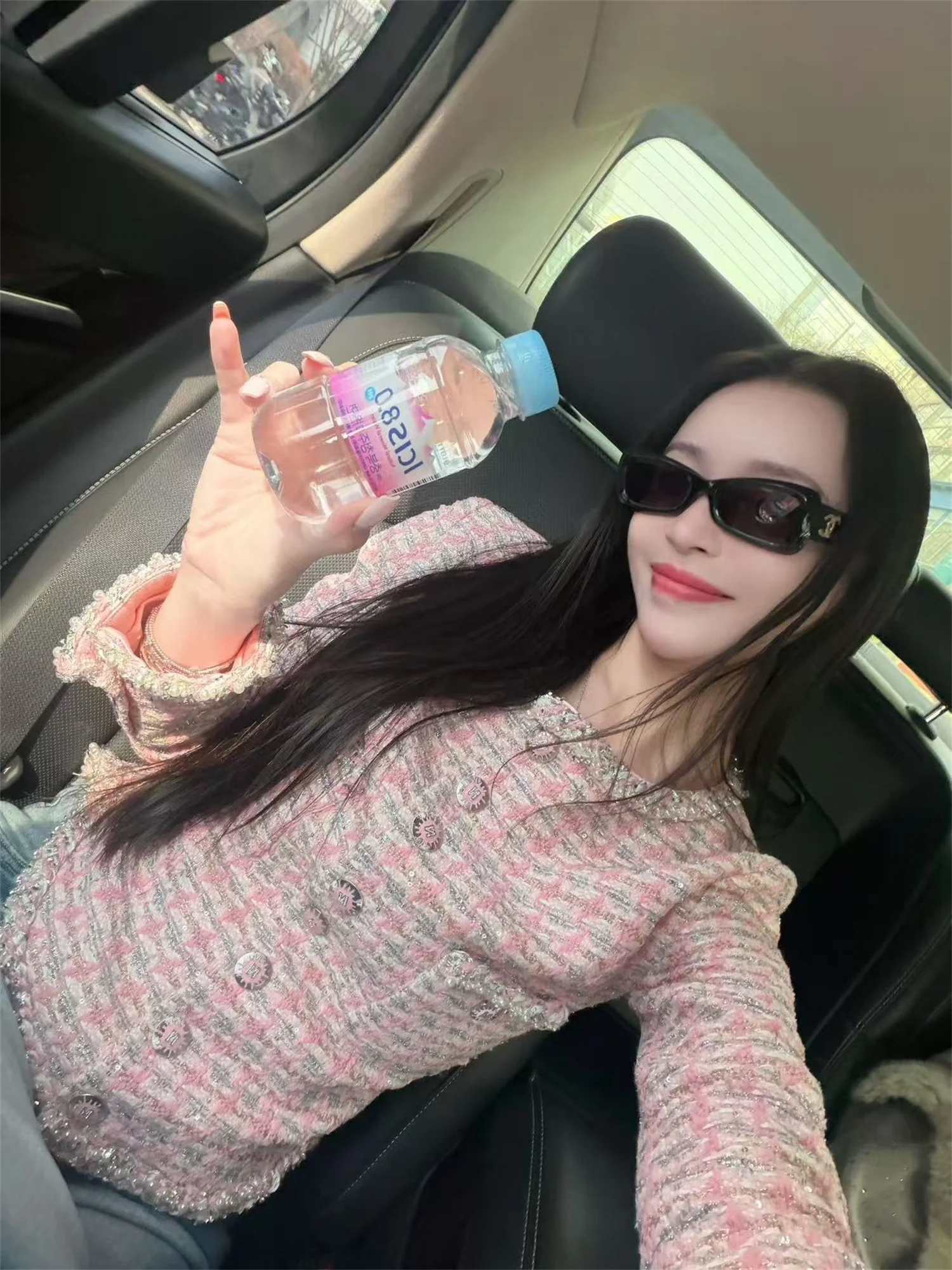 

Комплект женской модной одежды Nothing Nine: пальто-берет и юбка-полусолнце из твида, легкий, немнущийся, с круглым вырезом, на пуговицах