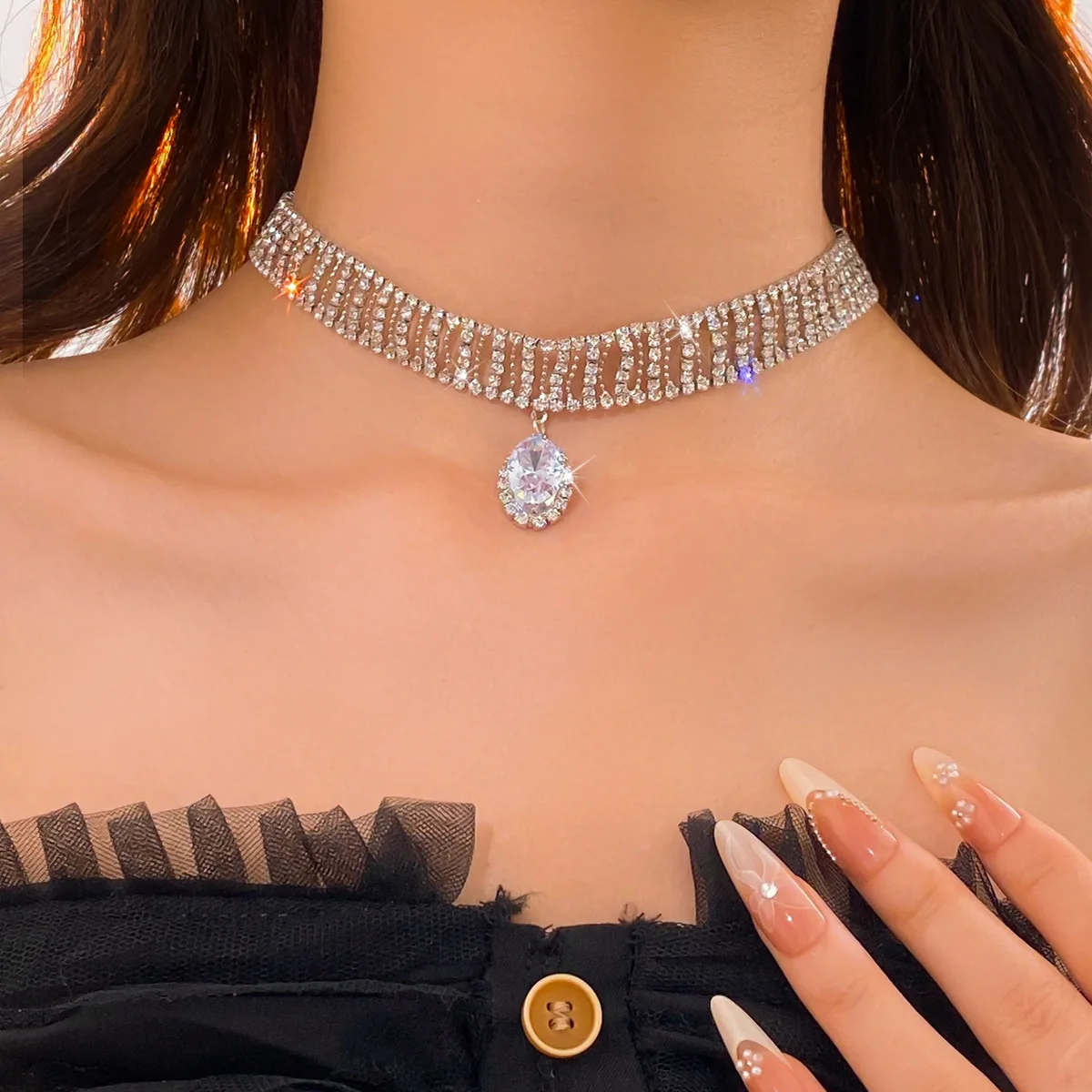 Cross-border super flash diamond-encrusted zircon water drop-shaped necklace light luxury niche collarbone chain fashion tempera