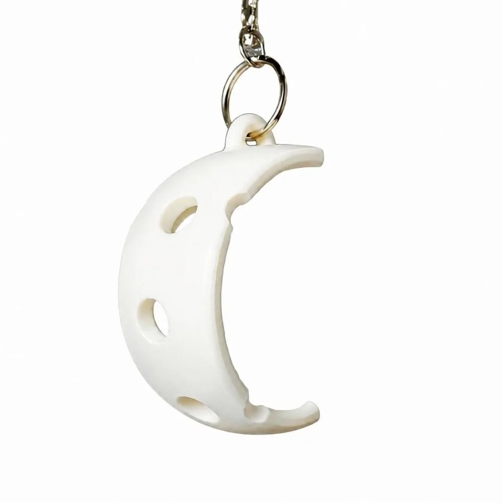 Lightweight Pickleball Holder Keychain Portable Durable Pickle Ball Carrier Clip-On Ball Keeper Clip For Outdoor Sports
