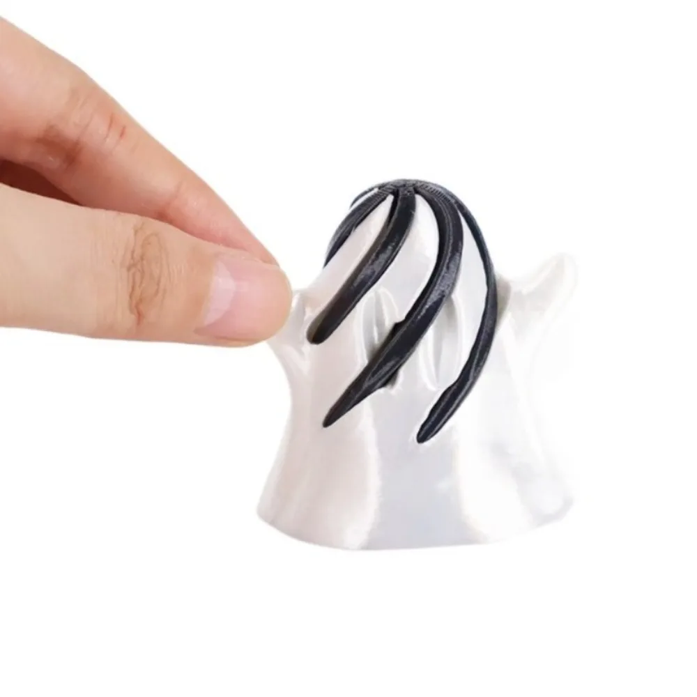 

2Pcs Passthrough Sculpture Halloween Ghost Figurine Toy Vortex Thread Decorative 3D Printed Ghost Fingertip Toy Ornaments Mini