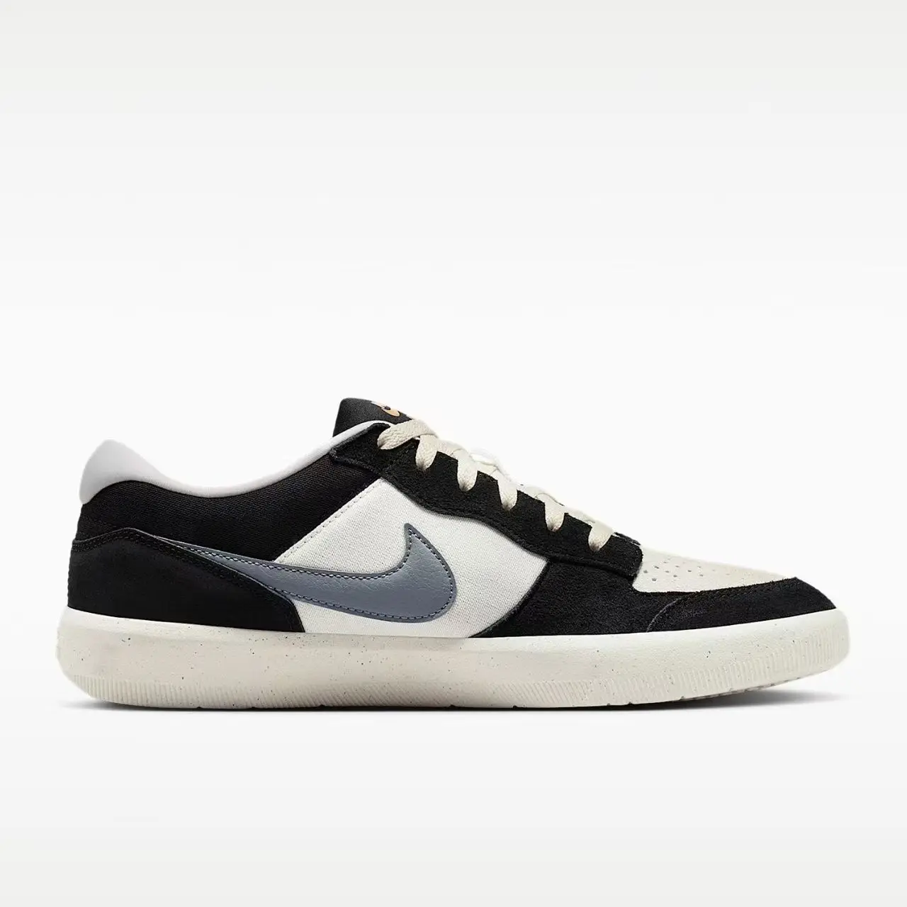Nike Sbforce 58 Sneakers for Men and Women, Made of Fabric and Split Leather, with a Street-Style Feel, Comfortable, Non-Slip, Wear-Resistant, Versatile, in Black, White, and Gray, Dv5477-012