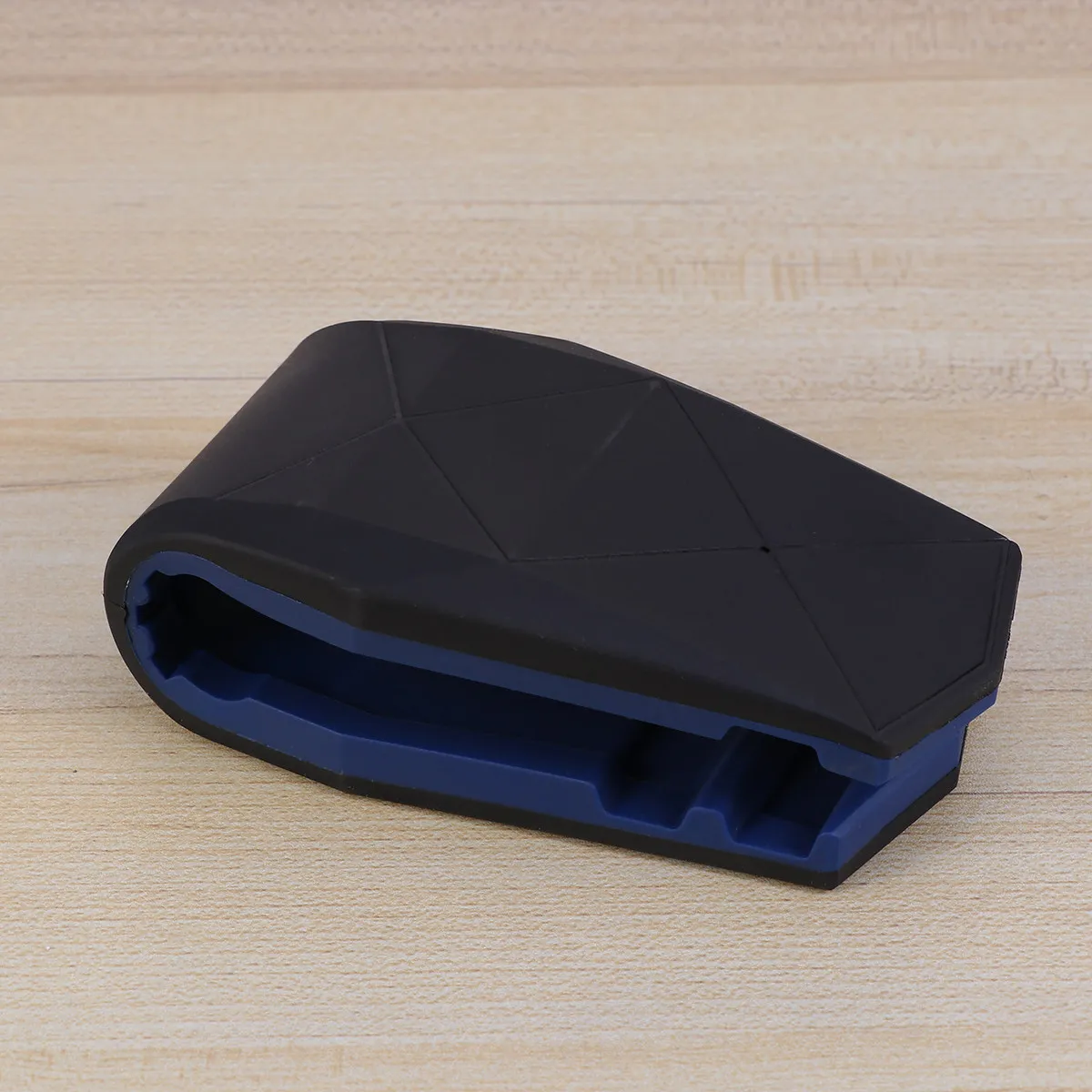 

Vehicle Phone Rack with Clip Design Multi-Function Strong Grip Car Phone Support for Office Video Watching and Navigation