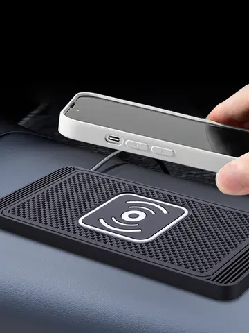 Car Wireless Charger for Iphone 16 15 15 Pro Max 14 13 12 X Samsung S24 S23 Wireless Car Charger Silicone Pad Stand Fast Charger