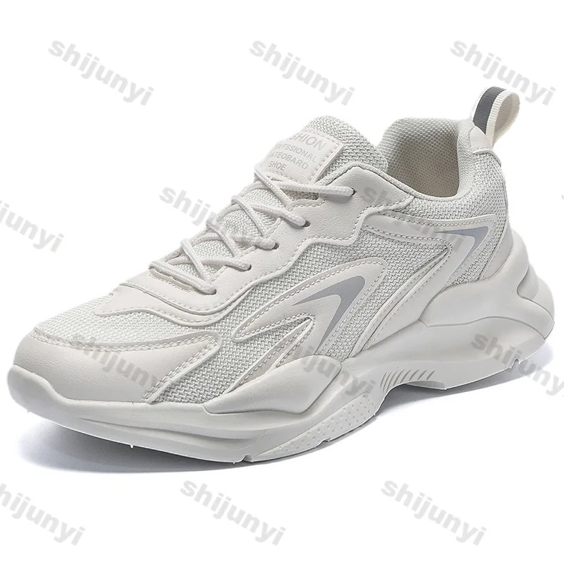 Zapatillas de deporte para hombre con cordones transpirables 2025 primavera y otoño zapatos casuales de malla cómodos para correr zapatos vulcanizados antideslizantes para exteriores