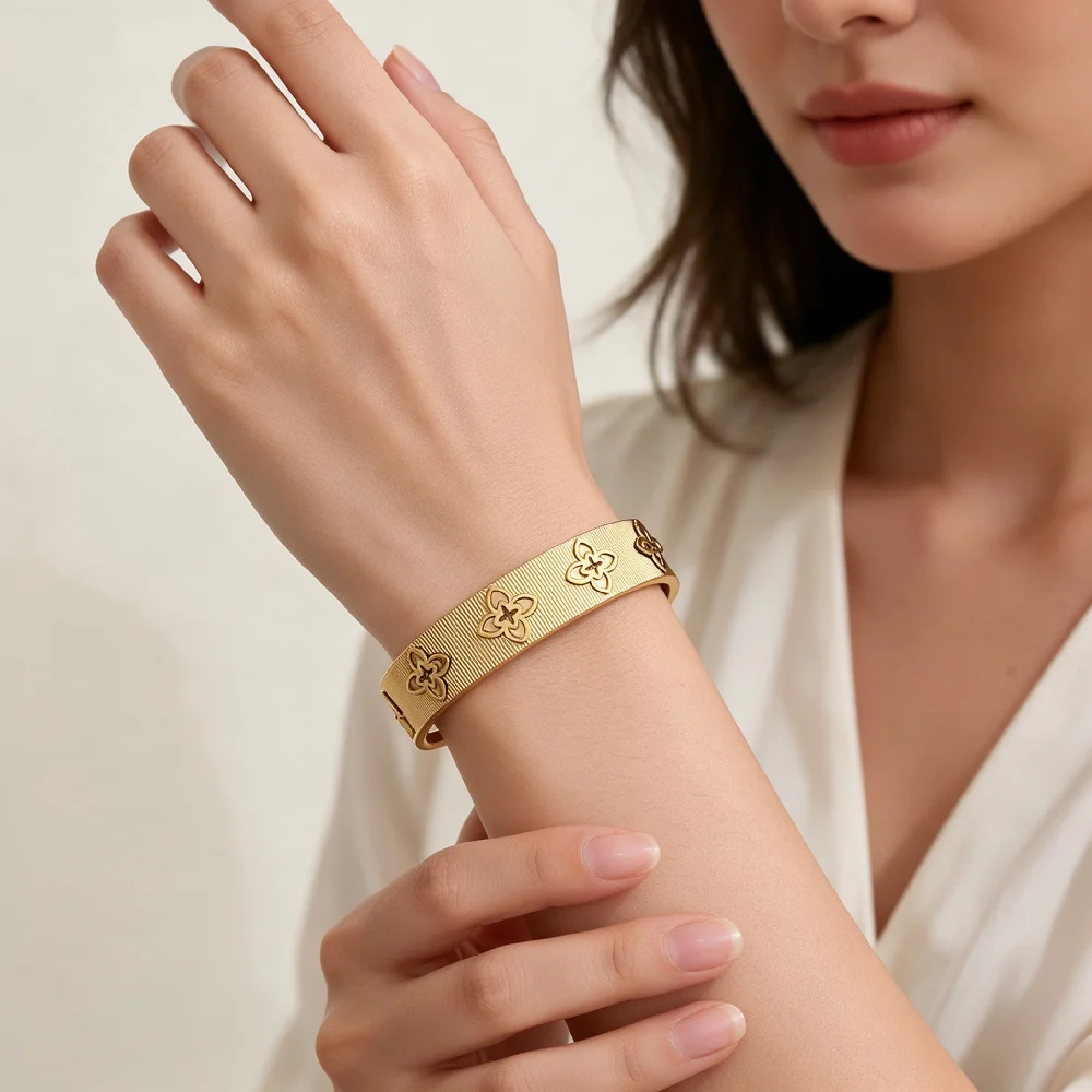 Greatera Marke Damen Minimalistischer Modeschmuck Edelstahl Vierblättriges Blumen-Zirkon-Armband Party Klassischer Wasserfester Schmuck – Detail 5