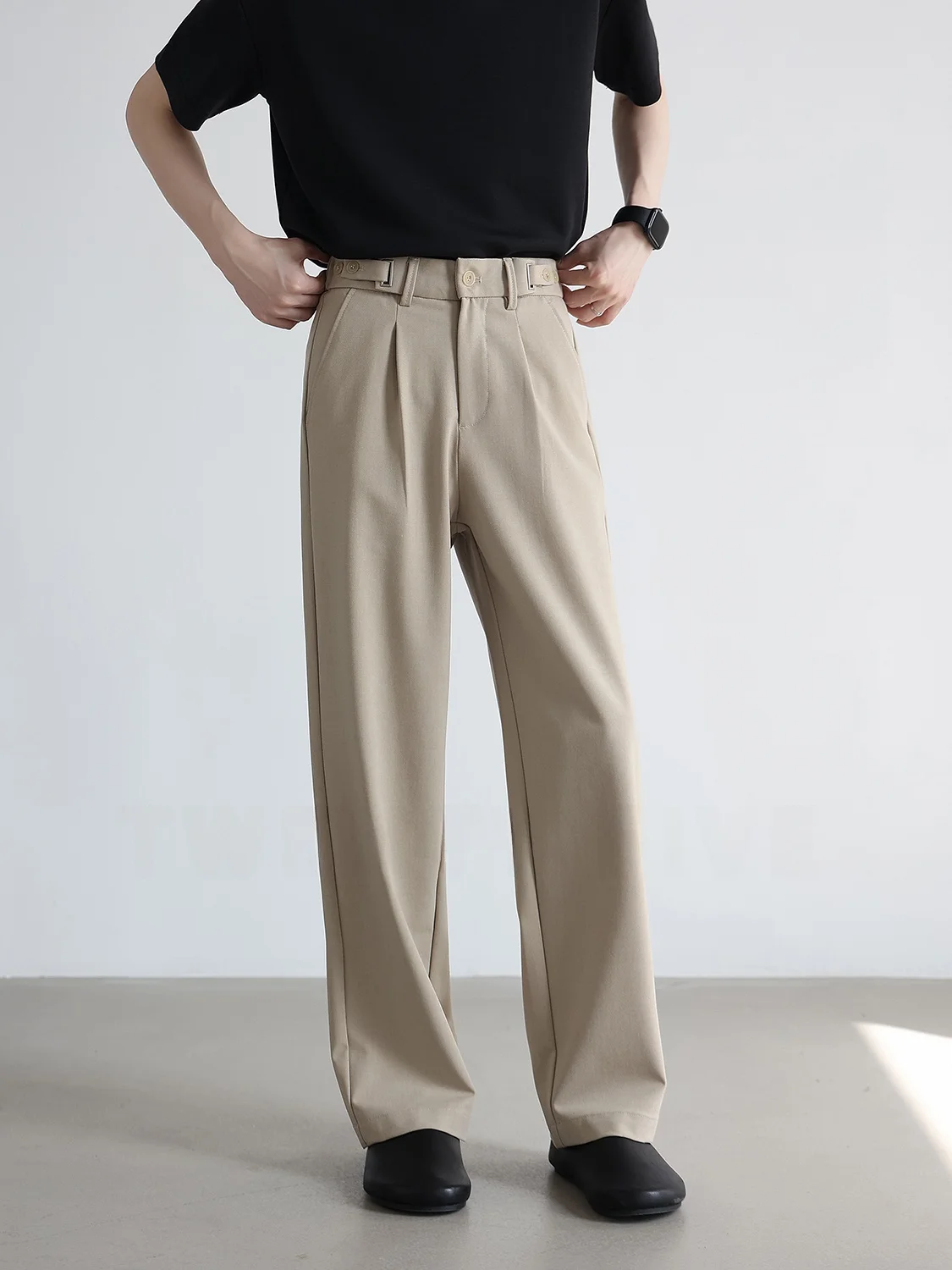 

Business Men's Thin Casual Silk Smooth Straight Leg Casual Suit Pants Summer Drapey Long Trousers Lightweight
